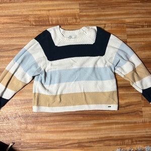 Hollister slightly cropped sweater